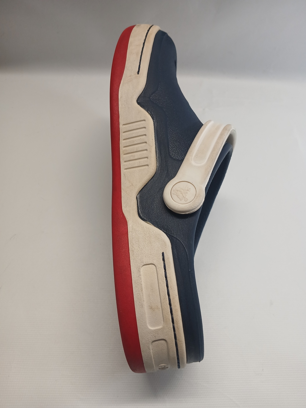 CROCS Navy and White Clog with Red Sole - Picture 9 of 14